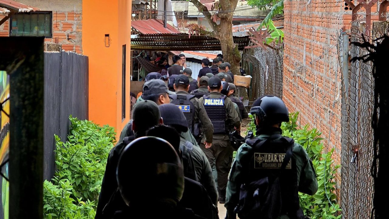 SECUESTRAN ARMAS PUNZOCORTANTES, CELULARES Y DINERO EN CÁRCEL VILLA BUSCH